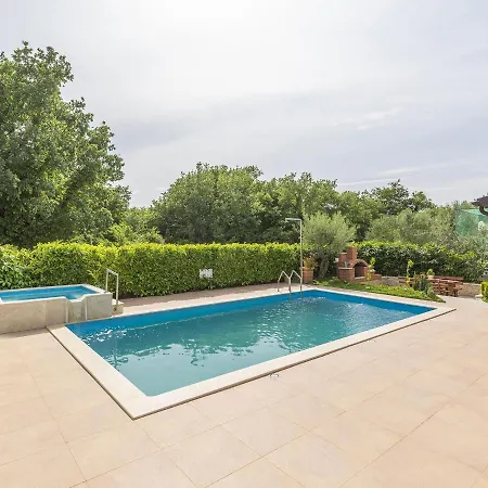 Modern With Swimming Pool In
